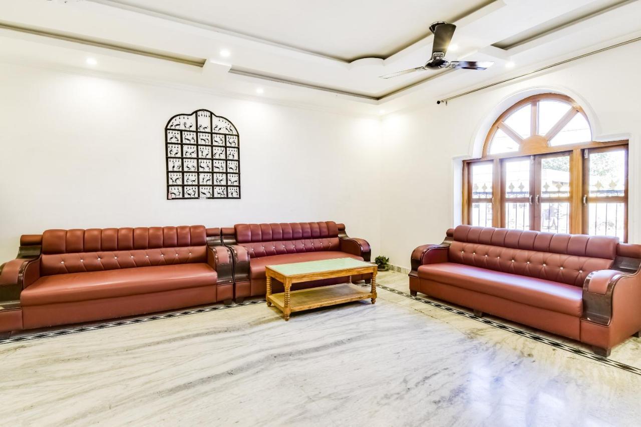 Capital O 23129 Chelsea Palace Hotell Khajurāho Eksteriør bilde